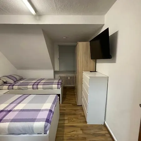 Apartament Monteur Fuer 4 Personen In Oberhausen. Oberhausen (North Rhine-Westphalia)