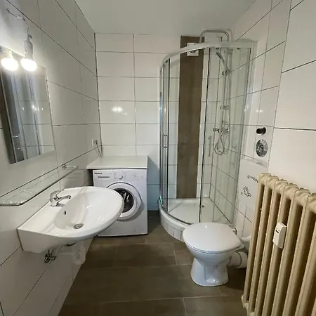 Monteur Fuer 4 Personen In Oberhausen. Apartmán Oberhausen (North Rhine-Westphalia)