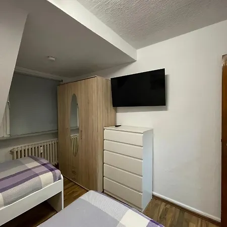 Monteur Fuer 4 Personen In Oberhausen. Apartmán Oberhausen (North Rhine-Westphalia)
